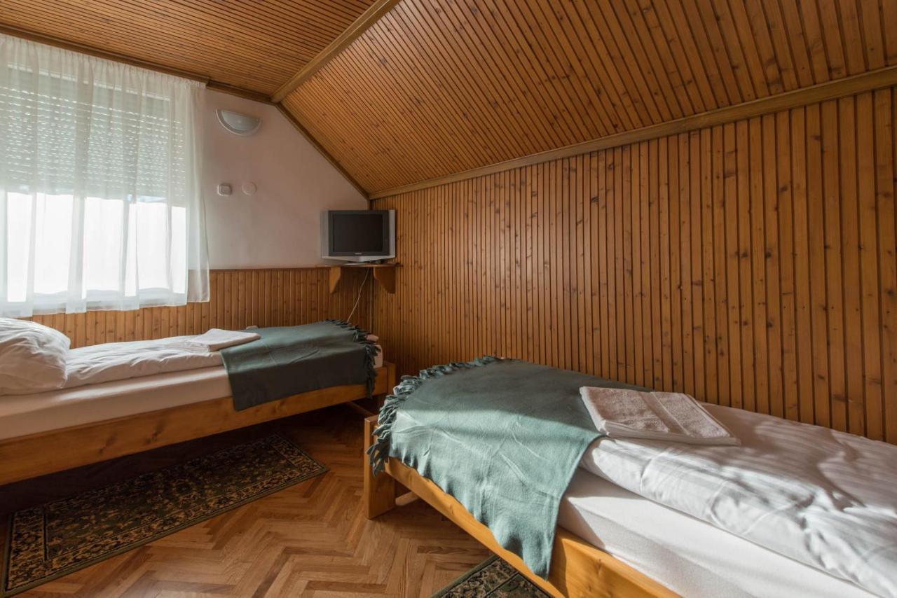 Hajdu Apartman 3. Hajdúszoboszló 外观 照片